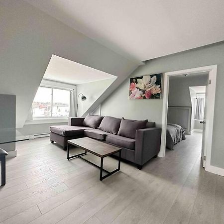 Unique Modern Luxury 2 Bedroom Apartment Rental Chapleau Εξωτερικό φωτογραφία